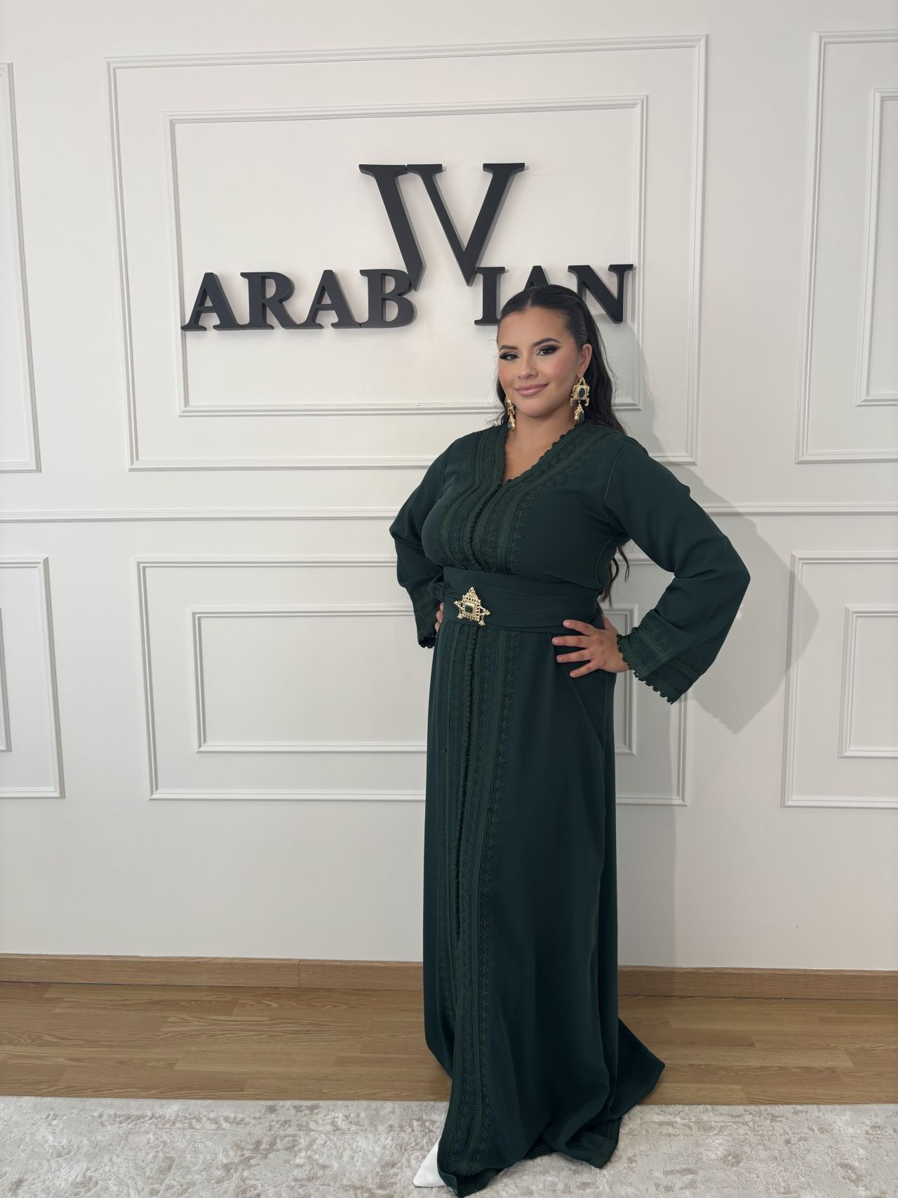 CAFTAN INVITEE INES — vue 3